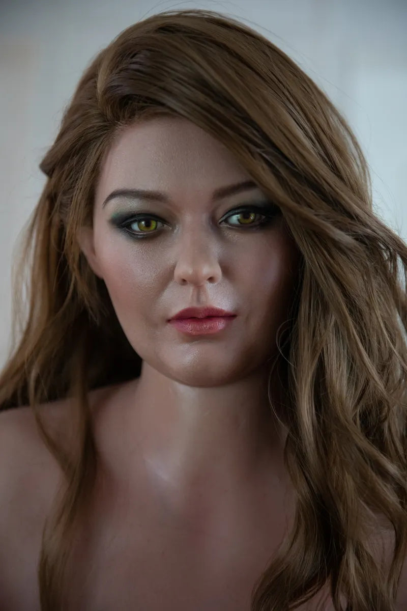 Porträt einer realistischen Sexpuppe