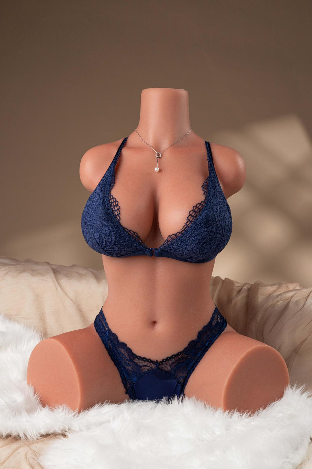 marielove Masturbator Torso Laura-Vivien Körper