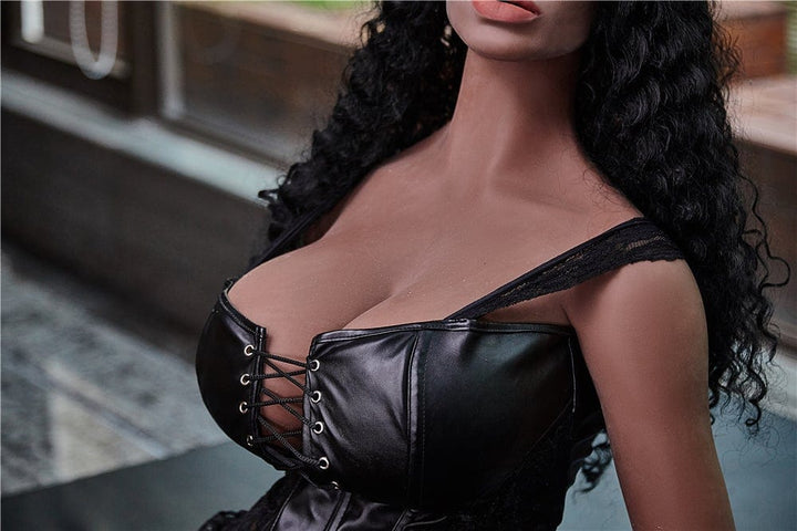Irontechdolls Sexpuppen Sexpuppe Nadja diskret bestellen bei marielove