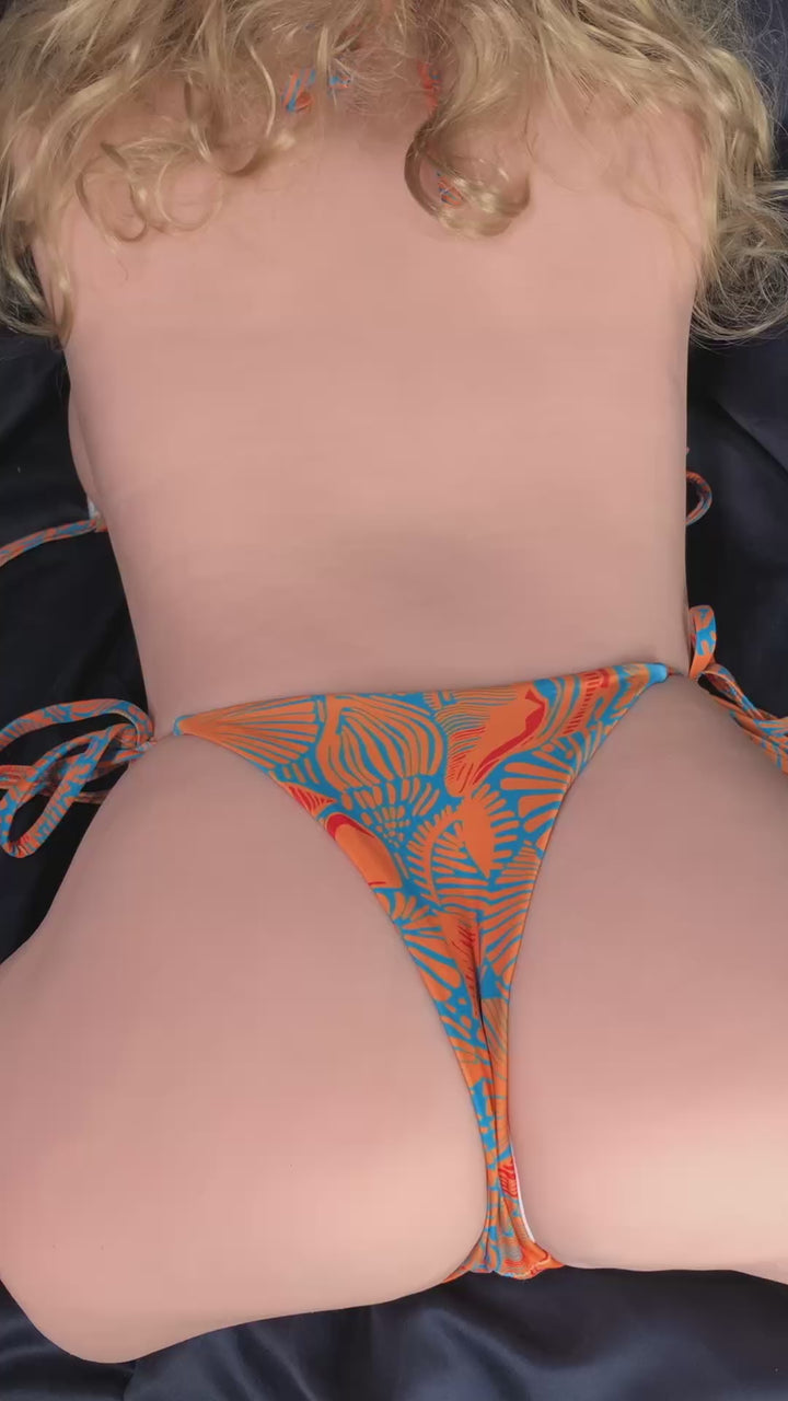 marielove masturbator torso Lilly's body