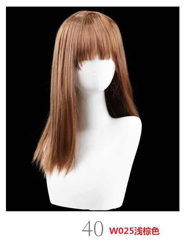 Mannequinkopf mit brauner Perücke